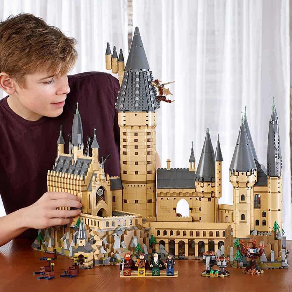lego-71043-harry-potter-castle-the-model-shop