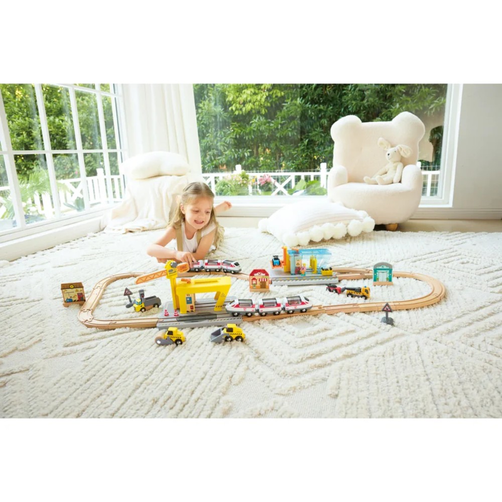 Hape - Railway Crane Construction Set - Image 8