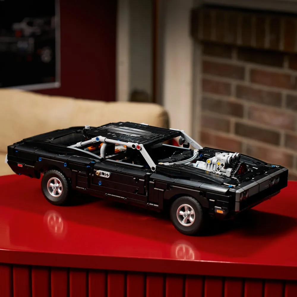 Lego 42231 Technic Fast and Furious Dodge Charger R/T Car - Image 3