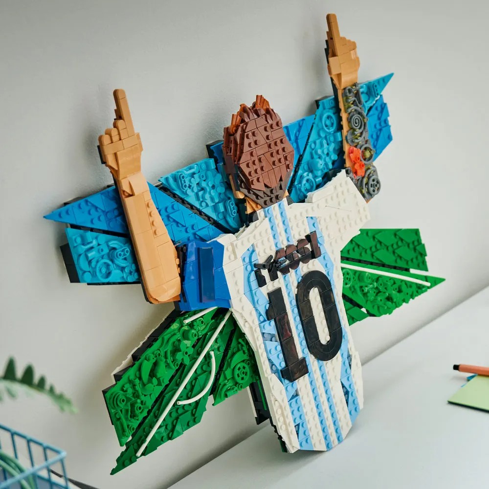 Lego 43018 Editions Lionel Messi – Celebration - Image 4