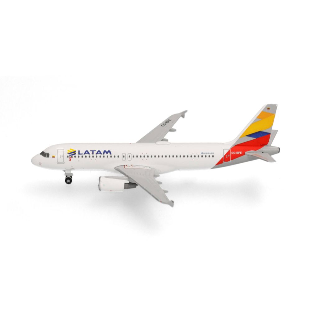 Latam Airlines Chile Airbus A320 - Colombia Flag livery - Image 2